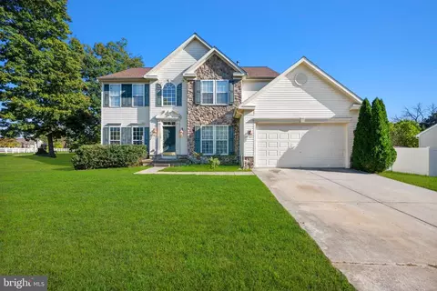 240 Buckhorn Dr, Williamstown, NJ 08094