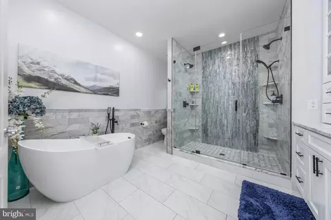Bath - 310 Patsy Ct, West Deptford, NJ 08066 photo 2 of 2