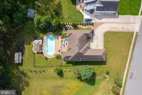 View/Area - 310 Patsy Ct, West Deptford, NJ 08066 photo 4 of 9