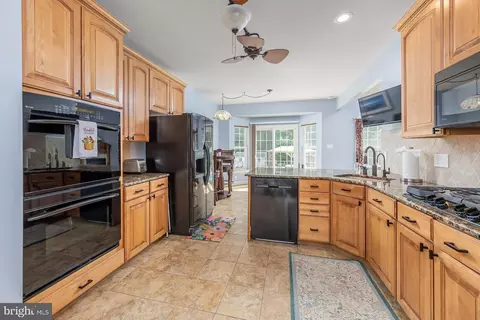 Kitchen - 310 Patsy Ct, West Deptford, NJ 08066 photo 3 of 3