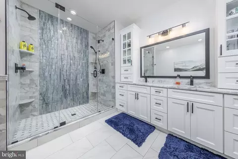 Bath - 310 Patsy Ct, West Deptford, NJ 08066 photo 1 of 2