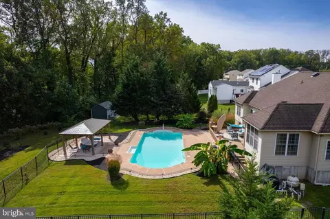 View/Area - 310 Patsy Ct, West Deptford, NJ 08066 photo 8 of 9