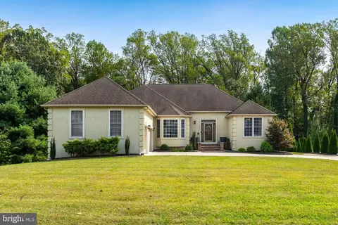 Exterior - 310 Patsy Ct, West Deptford, NJ 08066 photo 3 of 13