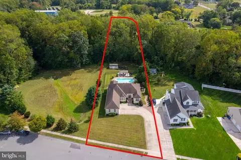 View/Area - 310 Patsy Ct, West Deptford, NJ 08066 photo 2 of 9
