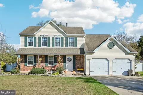 338 Sugar Hill Dr, Clayton, NJ 08312