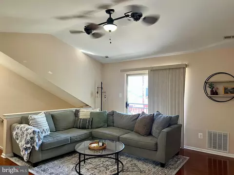 616 Covington Ct, Sewell, NJ 08080