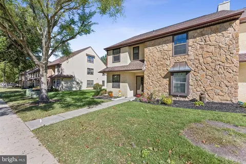 113 Allens Ln, Mullica Hill, NJ 08062