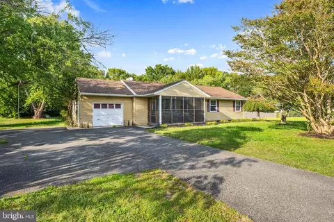 1599 Forest Grove Rd, Vineland, NJ 08360