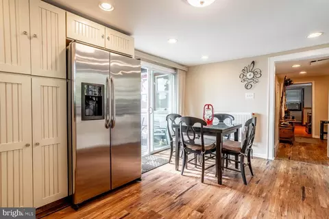 Entry Way - 3 S Bridgeport Rd, Bridgeport, NJ 08014 photo 1 of 12