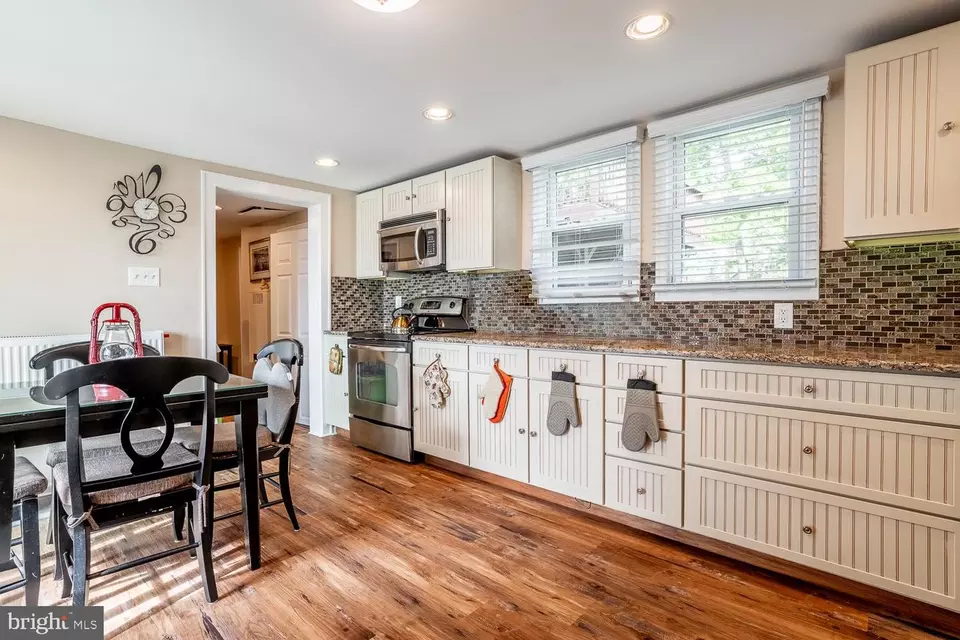 Kitchen - 3 S Bridgeport Rd, Bridgeport, NJ 08014 photo 1 of 2