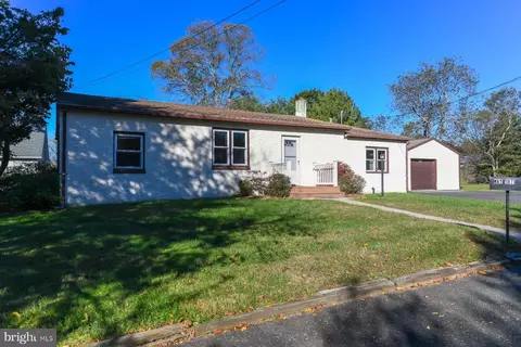 1871 Murray Dr, Williamstown, NJ 08094