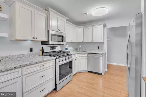 1 Matthew Thornton Bldg, Turnersville, NJ 08012