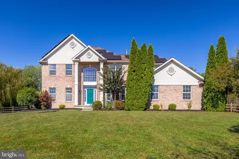 5 James Ct, Woolwich Township, NJ 08085