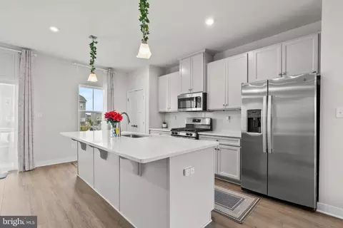 104 Waterford Way, Swedesboro, NJ 08085
