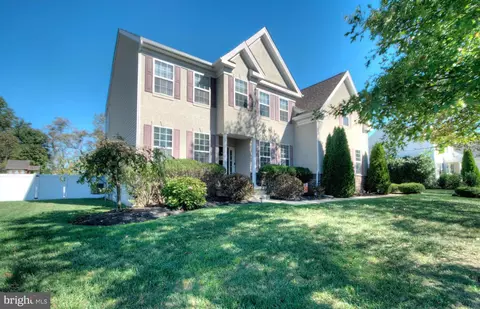 66 Stonemill Way, Swedesboro, NJ 08085