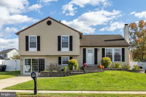 412 Aberdeen Rd, Williamstown, NJ 08094