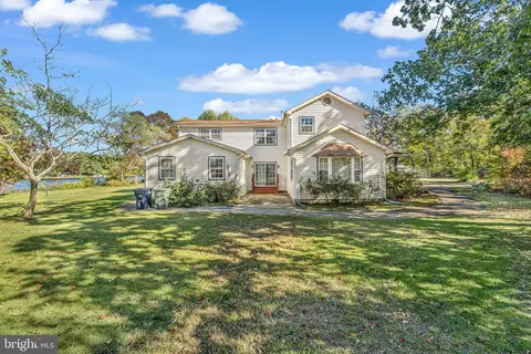 3308 Lakeside Dr, Williamstown, NJ 08094