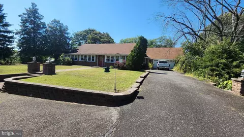 418 Pitman Rd, Sewell, NJ 08080