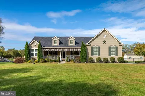 812 Lincoln Rd, Mullica Hill, NJ 08062