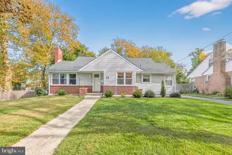 33 Cedar Ave, Pitman, NJ 08071