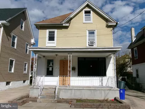 82 Hopkins St, Woodbury, NJ 08096
