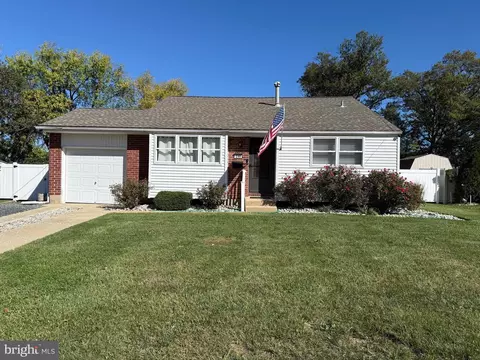 290 Montgomery Dr, Mantua, NJ 08051