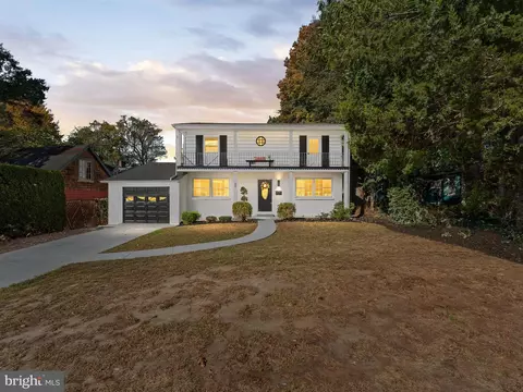 25 N Evergreen Ave, Woodbury, NJ 08096