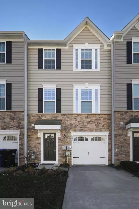 137 Meridian Ln, Sewell, NJ 08080
