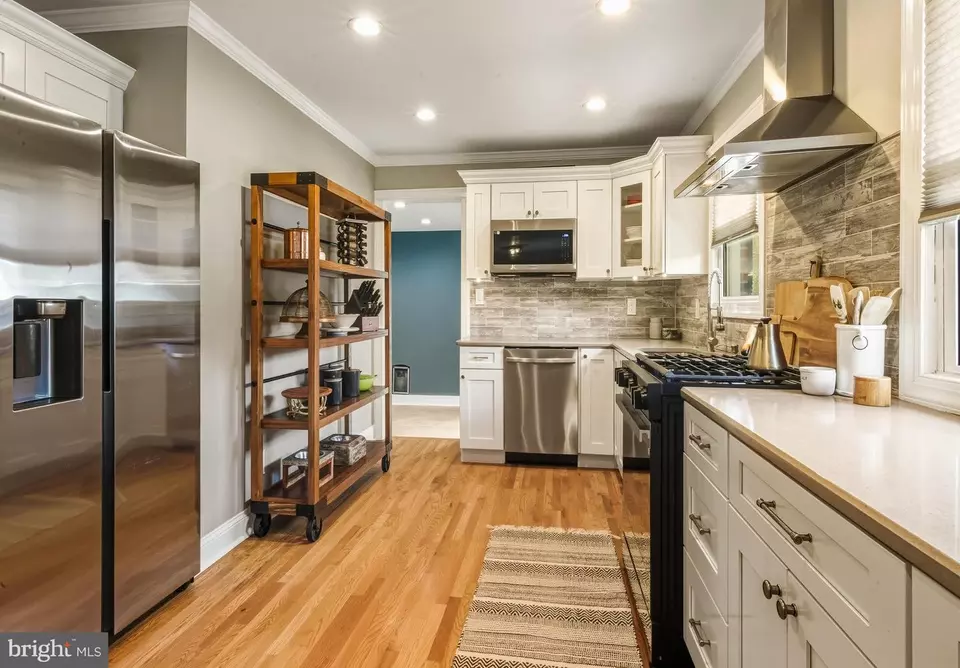 Kitchen - 109 Lambs Rd, Sewell, NJ 08080 photo 2 of 2