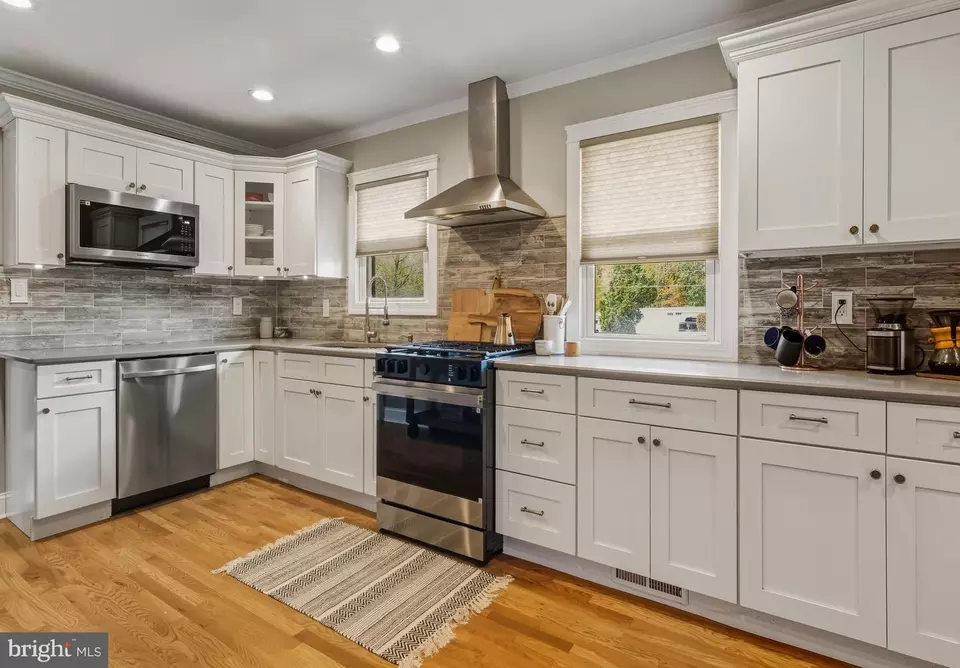 Entry Way - 109 Lambs Rd, Sewell, NJ 08080 photo 1 of 4