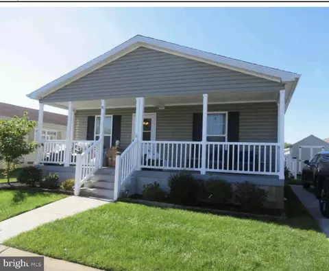 8 Lydian Dr, Williamstown, NJ 08094
