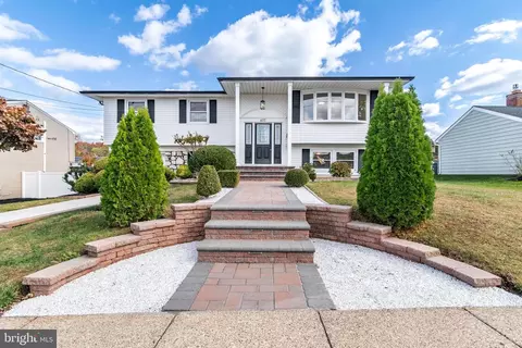 417 Auburn St, Woodbury Heights, NJ 08097