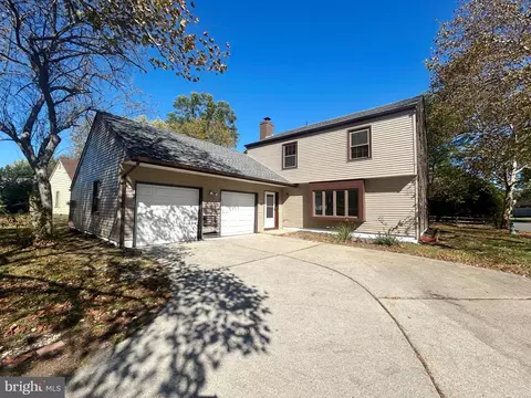 111 Peachwood Dr, Swedesboro, NJ 08085