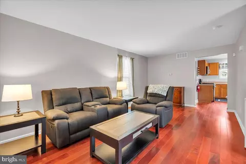 Entry Way - 121 11th Ave, Pitman, NJ 08071 photo 1 of 1