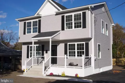 255 Elizabeth Ave, Paulsboro, NJ 08066