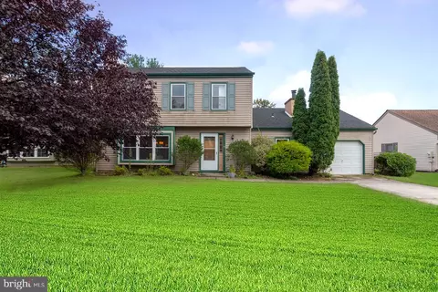 18 Dogwood Pl, Swedesboro, NJ 08085