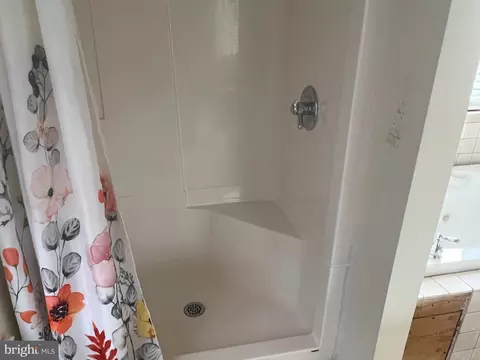 Bath - 608 Main St, Sewell, NJ 08080 photo 7 of 10