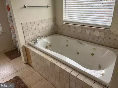 Bath - 608 Main St, Sewell, NJ 08080 photo 6 of 10