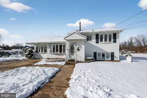 103 Carver Dr, Wenonah, NJ 08090