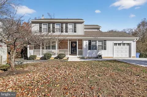1755 Congress Dr, Blackwood, NJ 08012