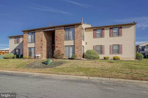 5 Kent Pl, Sewell, NJ 08080
