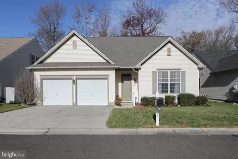 702 N Brooke Dr, Woodbury, NJ 08096