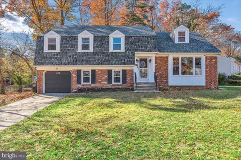 743 Mohawk St, Turnersville, NJ 08012