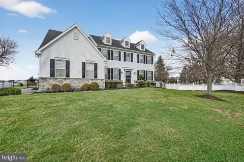 121 White Owl Trl, Mullica Hill, NJ 08062