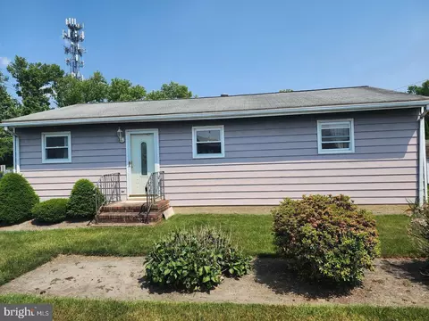 145 Gantt Ave, Woodbury Heights, NJ 08097