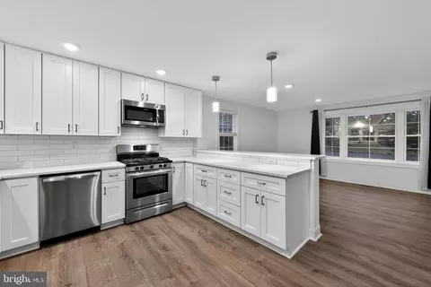 Kitchen - 604 Mckinley Ave, Pitman, NJ 08071 photo 2 of 2