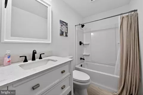 Bath - 604 Mckinley Ave, Pitman, NJ 08071 photo 2 of 2