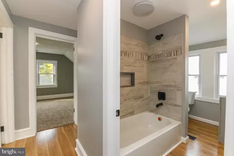 Entry Way - 151 Cedar Ave, Pitman, NJ 08071 photo 6 of 7