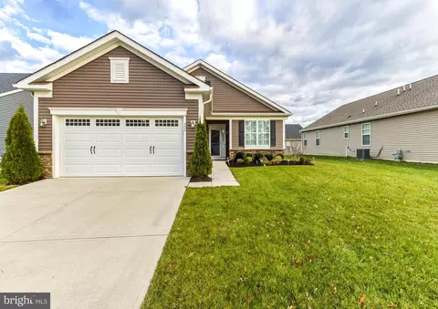 504 Castlebay Dr, Williamstown, NJ 08094