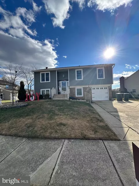 304 Thackeray, Williamstown, NJ 08094